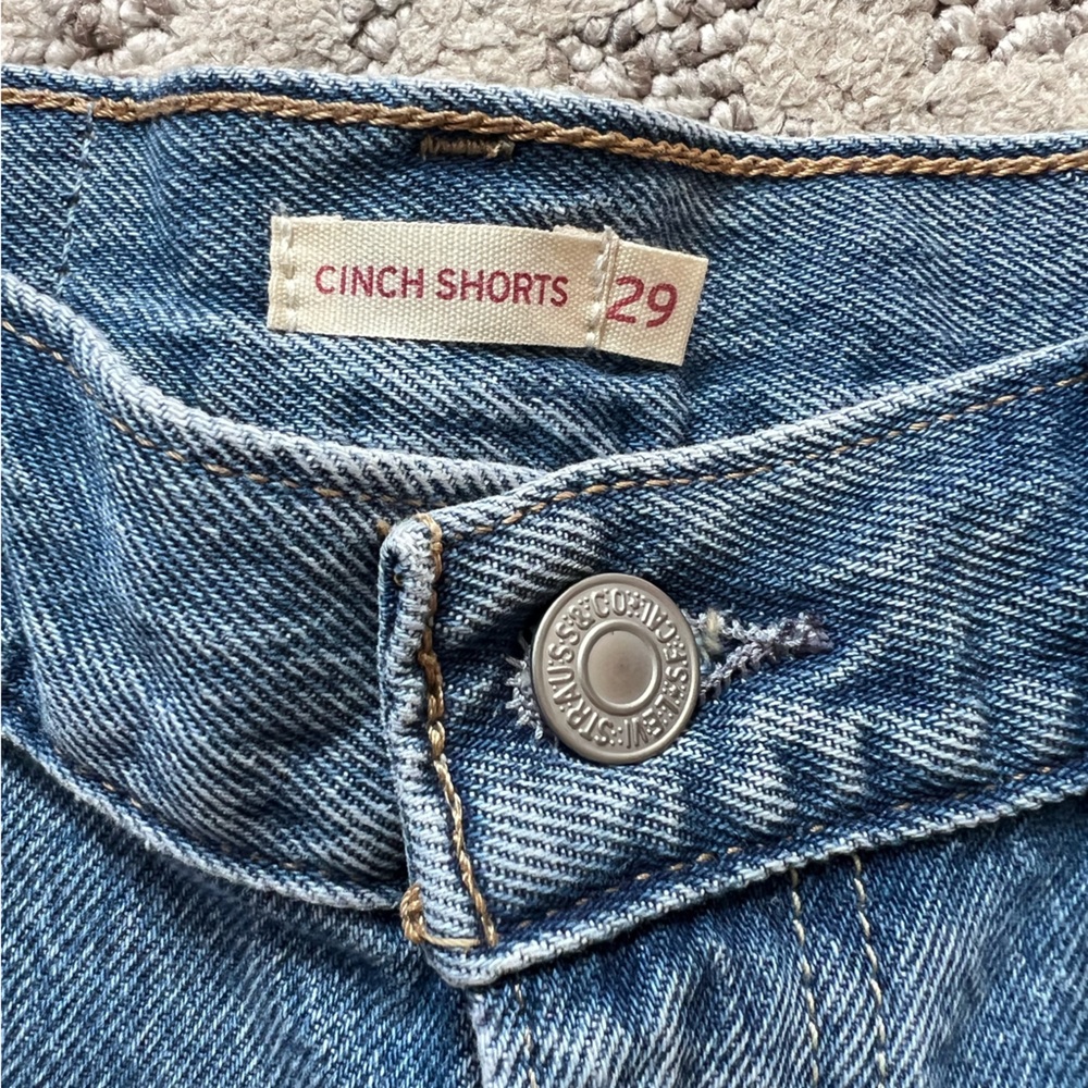 Levi’s Cinch Mid-Thigh Women's Shorts Light Blue Jean Shorts - Picture 10 of 10